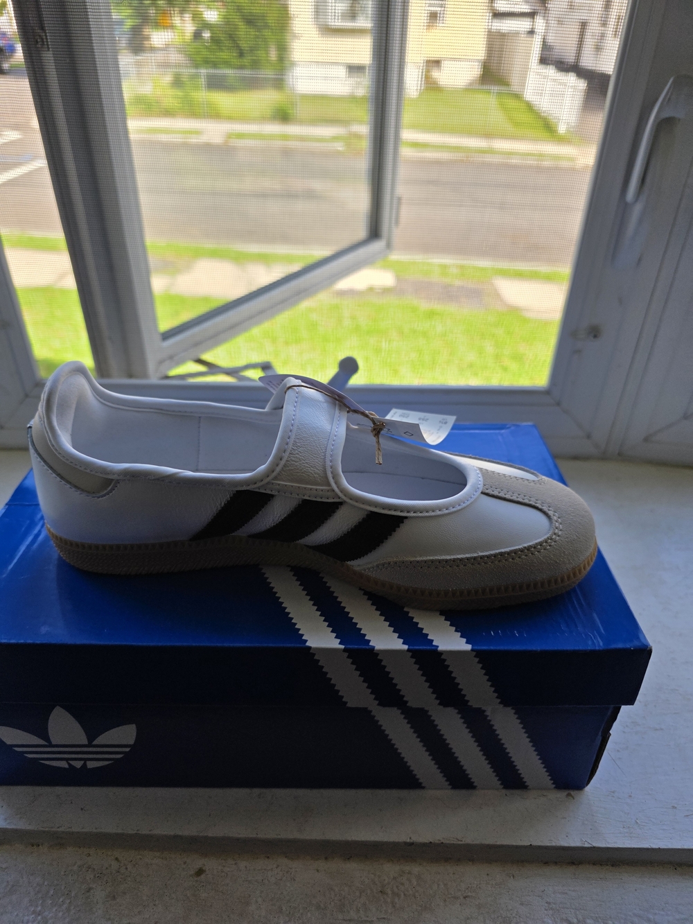 adidas White Black Gum Samba Velcro Sneakers - Picture 5 of 8